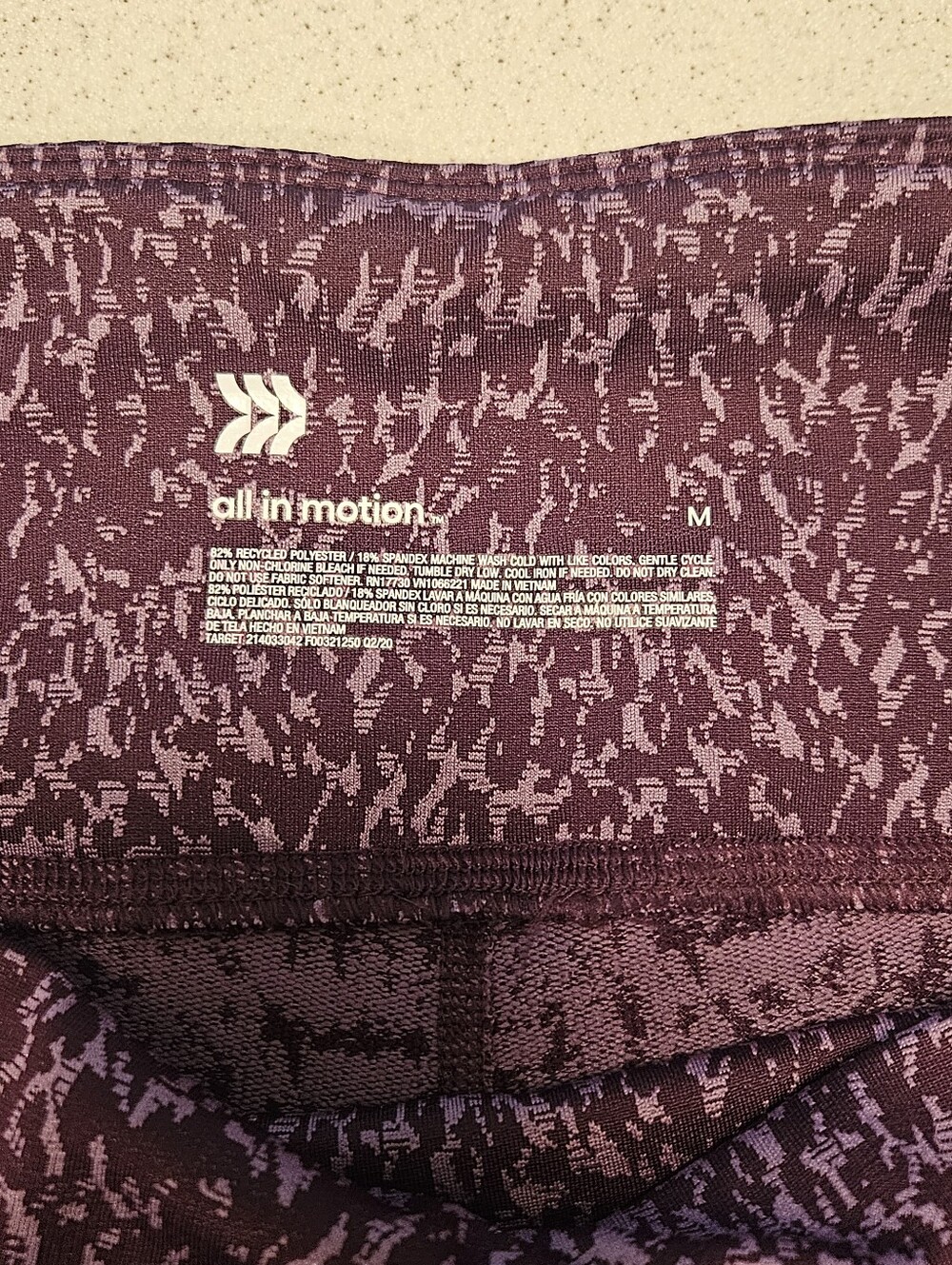 All In Motion SZ M Red/Pink Printed Athletic Leggings Side Pockets NWOT - Picture 4 of 11